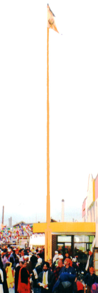 Nishan Sahib and Congregation